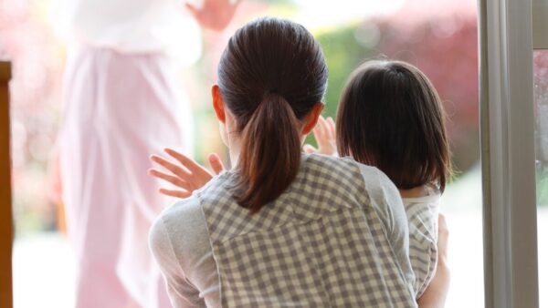 誰が保育士を支えているのか。元保育士が語る、崩壊寸前の保育現場